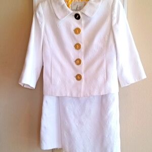 Milly of NY 2 piece white jacquard skirt suit w belt beautiful Milly white jacqu